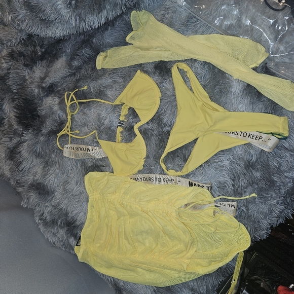 4 piece yellow bikini set - Picture 3 of 5